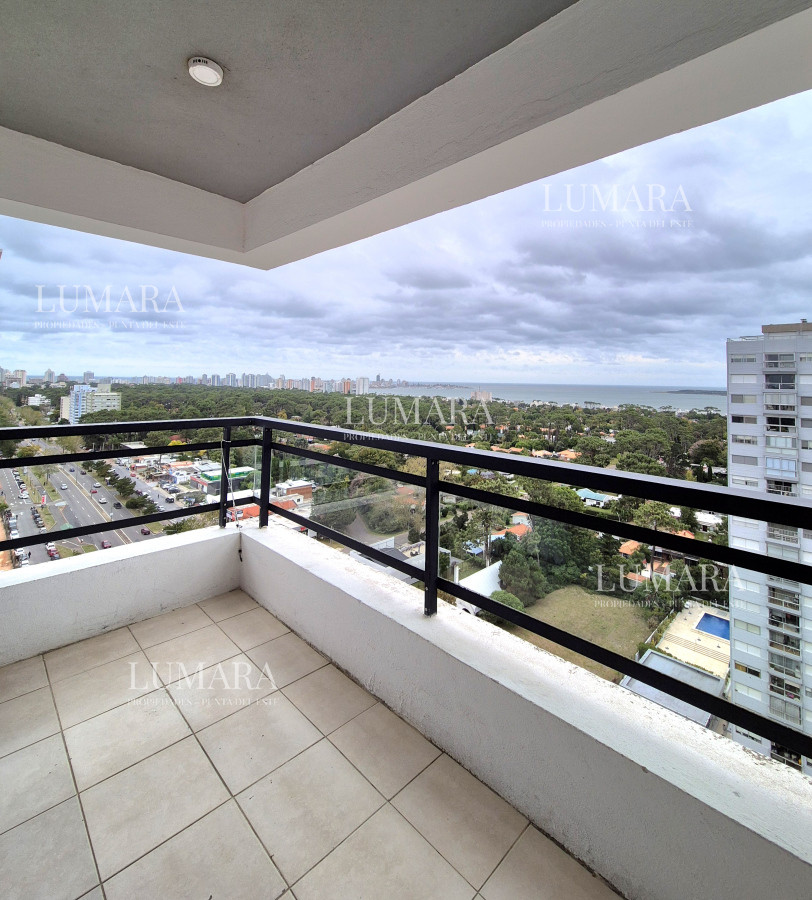 Apartamento ID.1346 - Oportunidad apartamento moderno piso alto 3 dormitorios 2 baños terraza con vista al mar garage venta Punta del Este Jardines del Country