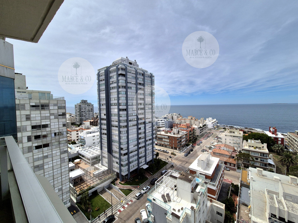 Apartamento ID.829 - Apartamento piso alto 3 dormitorios terraza garage con vista al mar Península Punta del Este