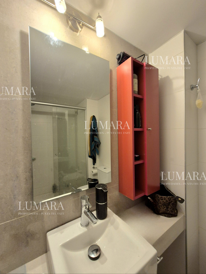 Apartamento ID.1344 - Oportunidad Apartamento 2 dormitorios moderno gran terraza cochera piscina Playa Mansa Punta del Este