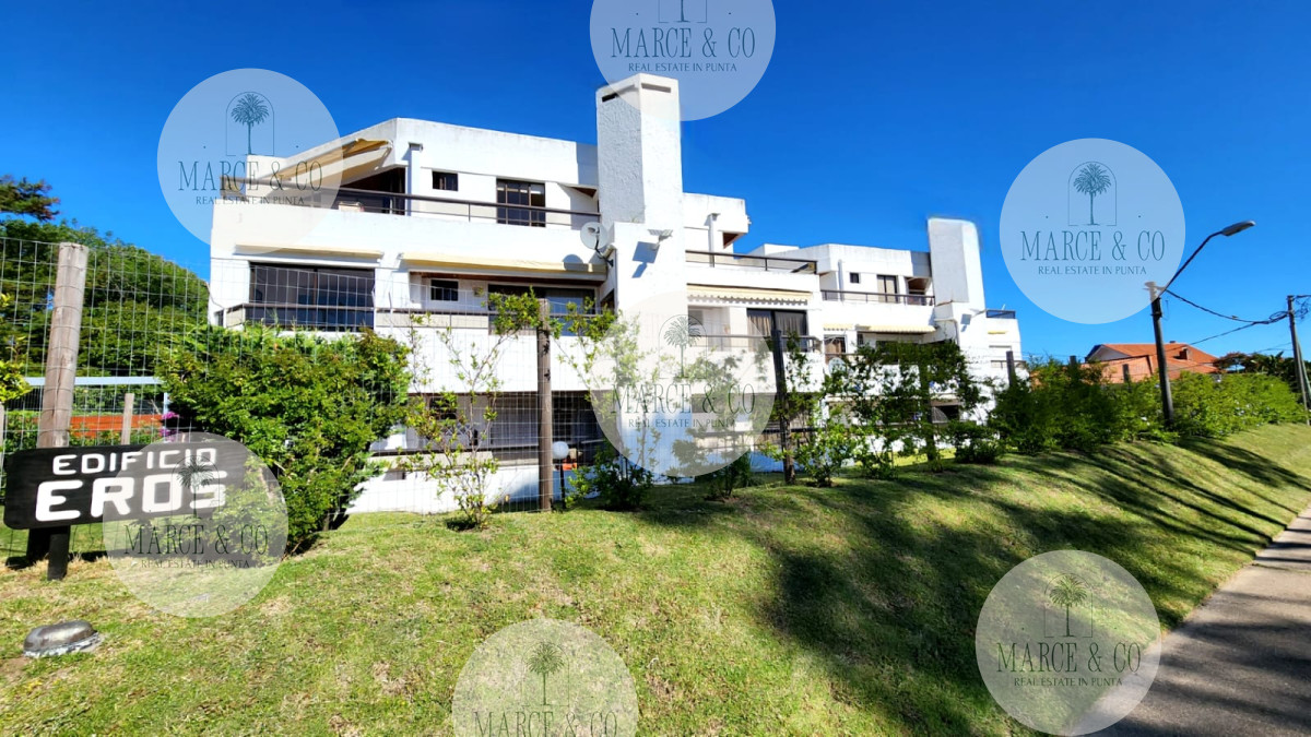 Apartamento ID.2207 - Oportunidad Apartamento 2 dormitorios parrillero estufa a leña cochera bajos gastos Playa Mansa