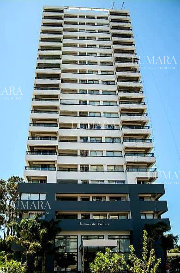 Apartamento ID.1346 - Oportunidad apartamento moderno piso alto 3 dormitorios 2 baños terraza con vista al mar garage venta Punta del Este Jardines del Country