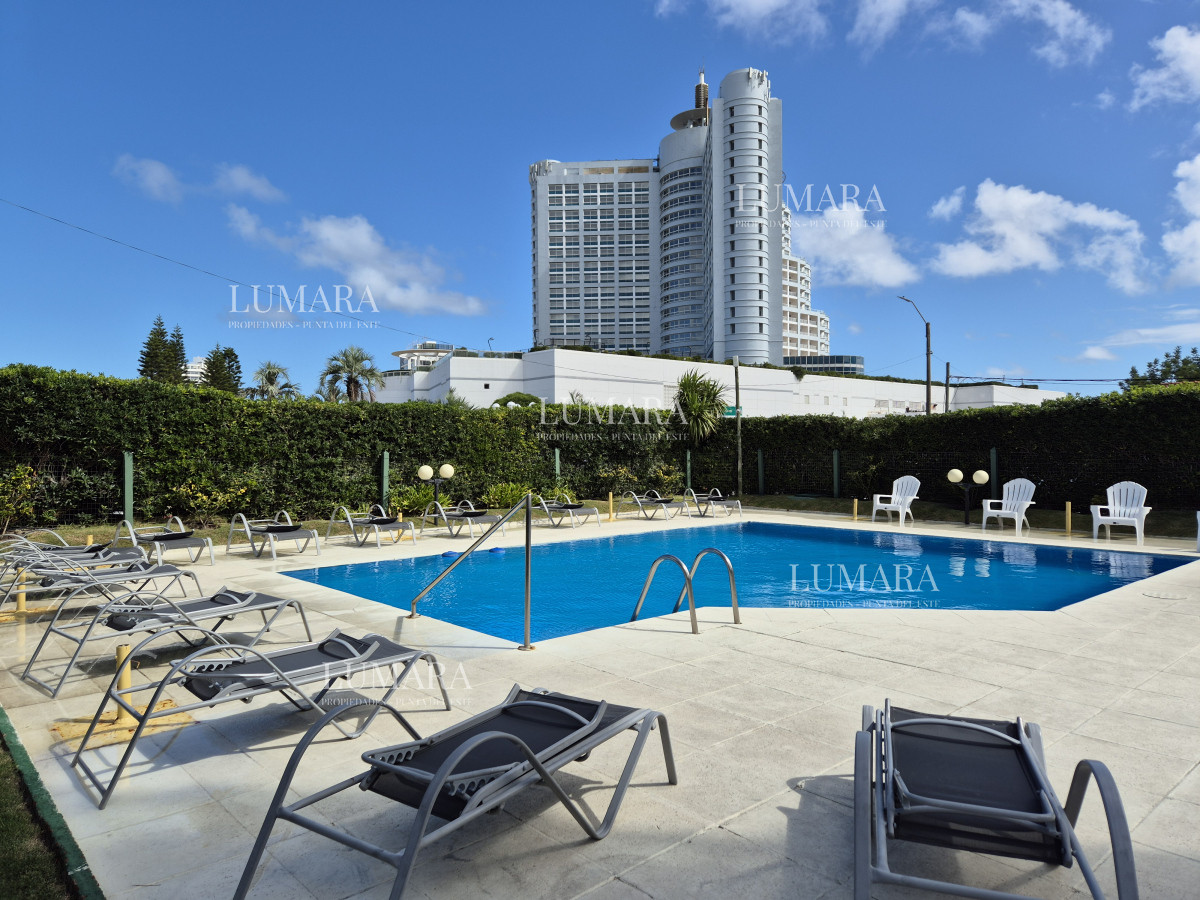 Apartamento ID.1145 - Oportunidad en zona Conrad a sólo 200mts del mar en parada 4 de Playa Mansa Punta del Este