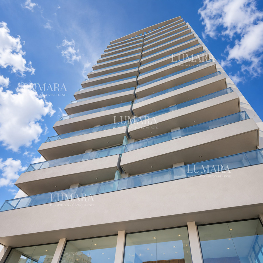 Apartamento ID.3640 - Apartamento con Vista al Mar moderno con garage Playa Brava Punta del Este