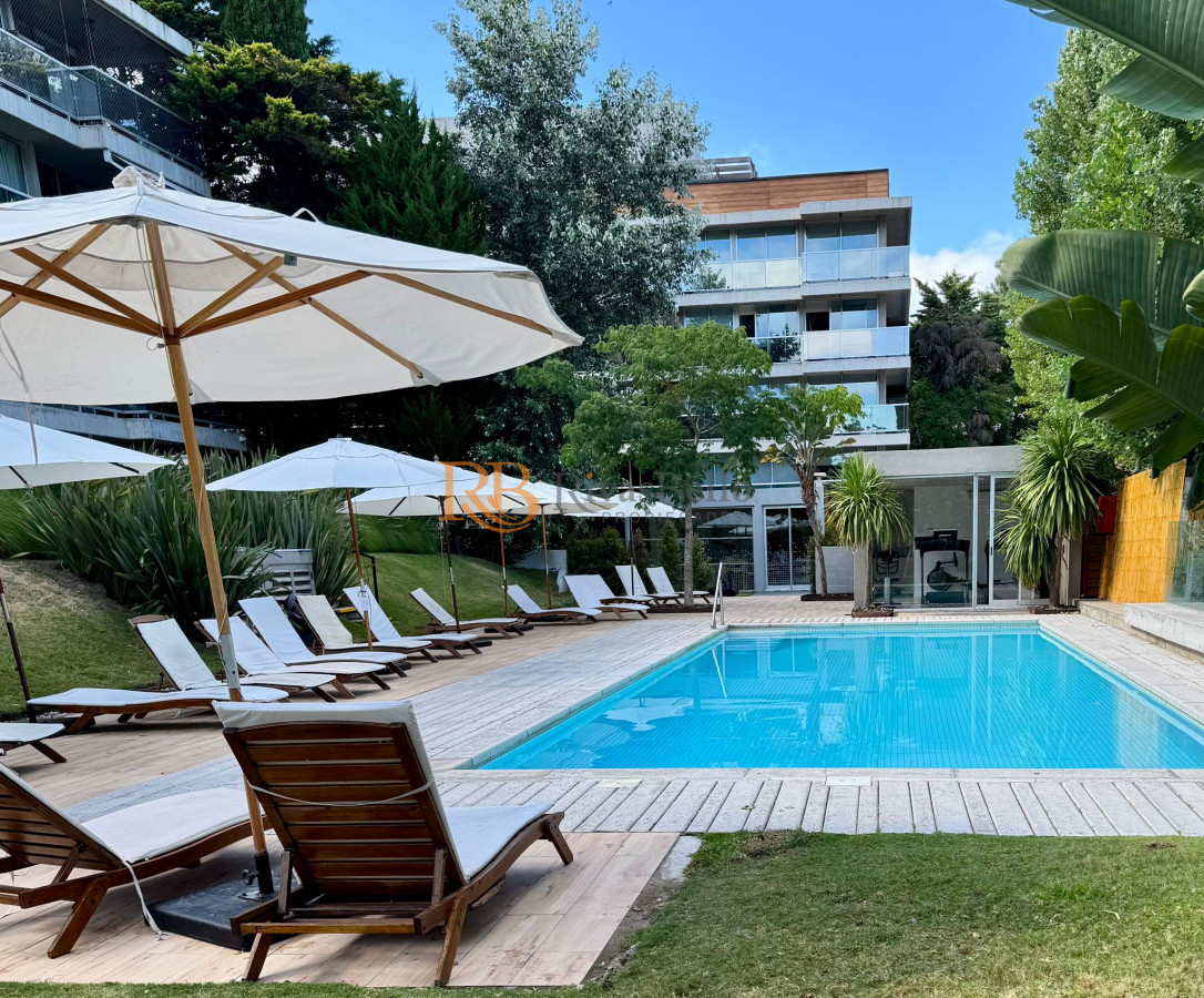 Apartamento ID.7 - Apartamento moderno 1  dormitorio a estrenar con terraza cochera y piscina en Playa Mansa 