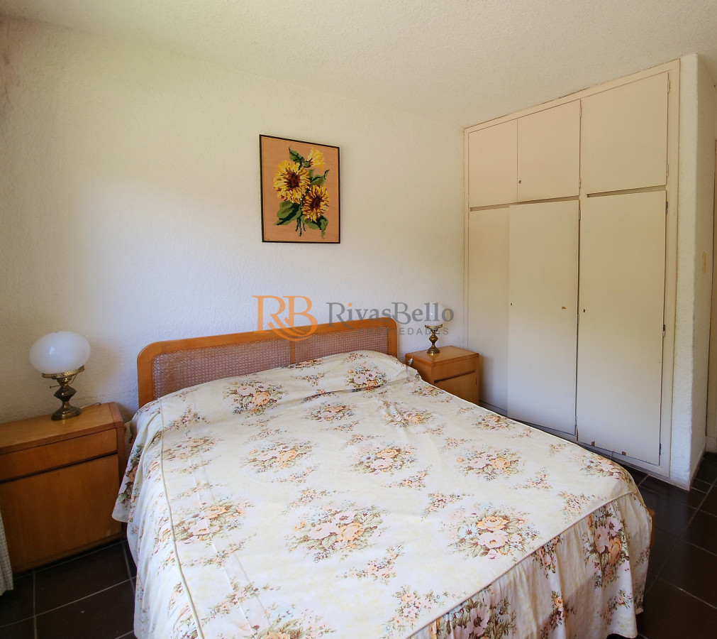 Apartamento ID.16 - Apartamento de 2 dormitorios 2 baños con garage en Playa Mansa