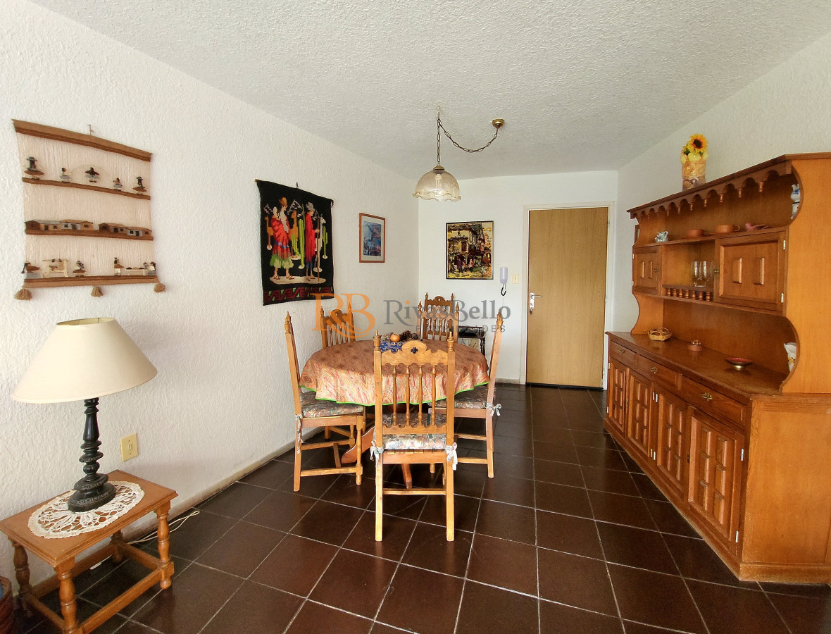 Apartamento ID.16 - Apartamento de 2 dormitorios 2 baños con garage en Playa Mansa