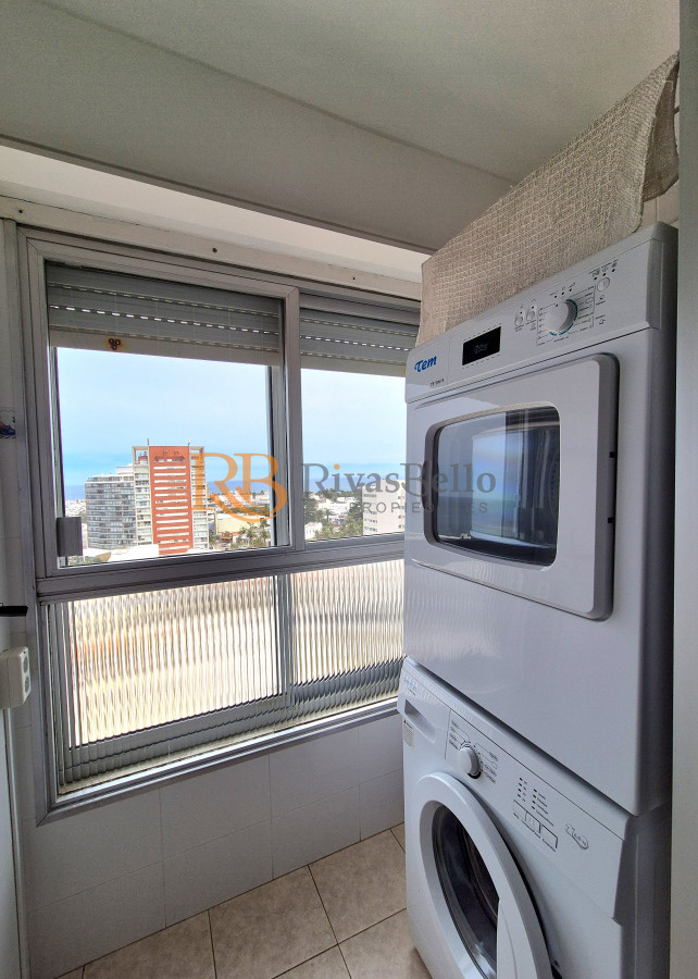 Apartamento ID.8 - Apartamento piso alto 3 dormitorios terraza garage con vista al mar Península Punta del Este