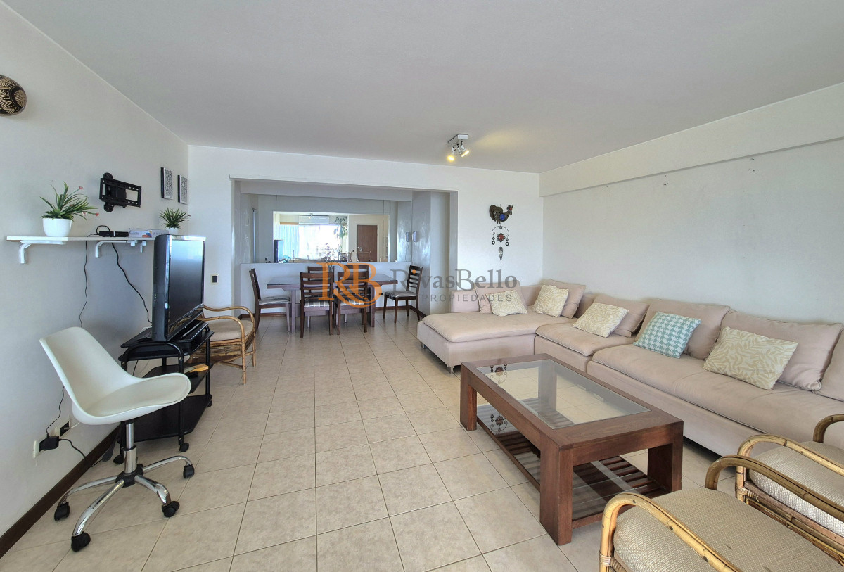 Apartamento ID.8 - Apartamento piso alto 3 dormitorios terraza garage con vista al mar Península Punta del Este