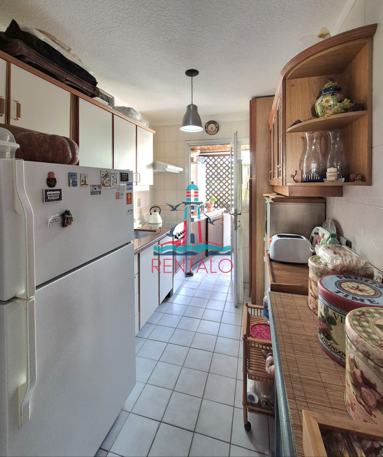 Apartamento ID.82 - Apartamento en venta 3 dormitorios con barbacoa propia con vista parcial al mar Playa Mansa Punta del Este