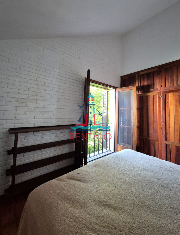 Casa ID.235 - Casa en venta en Punta del Este, 4 dormitorios 