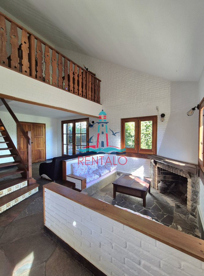 Casa ID.235 - Casa en venta en Punta del Este, 4 dormitorios 