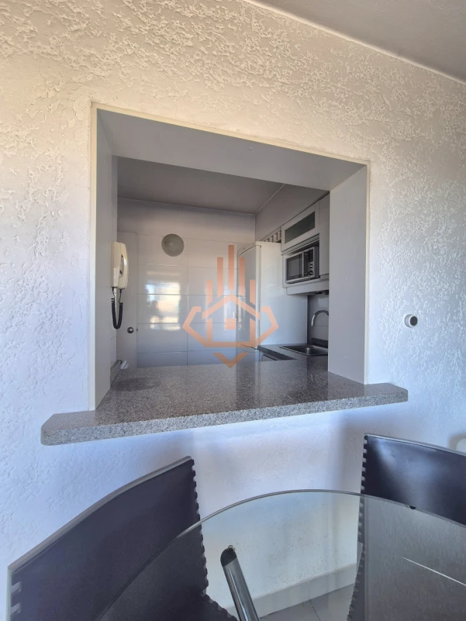 Oportunidad de 2 dormitorios con vista al mar y balcón Primera línea Playa Mansa