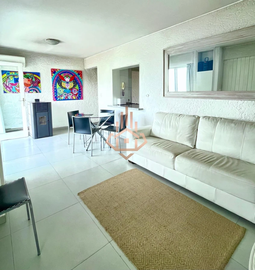 Oportunidad de 2 dormitorios con vista al mar y balcón Primera línea Playa Mansa