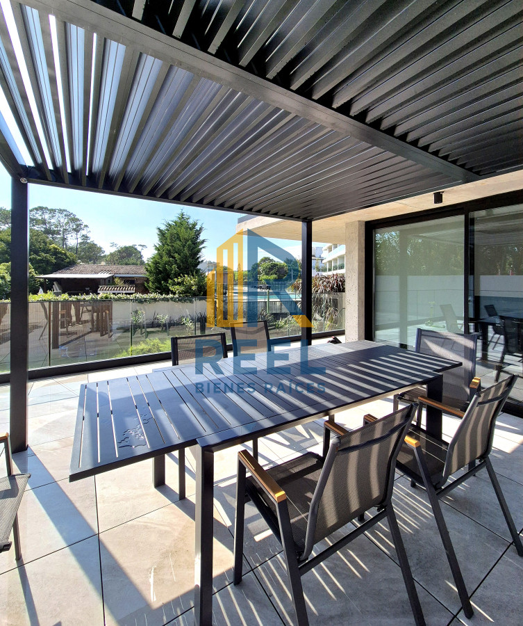 Apartamento ID.46 - Apartamento de 2 dormitorios con parrillero y gran terraza a estrenar primera linea Playa Mansa