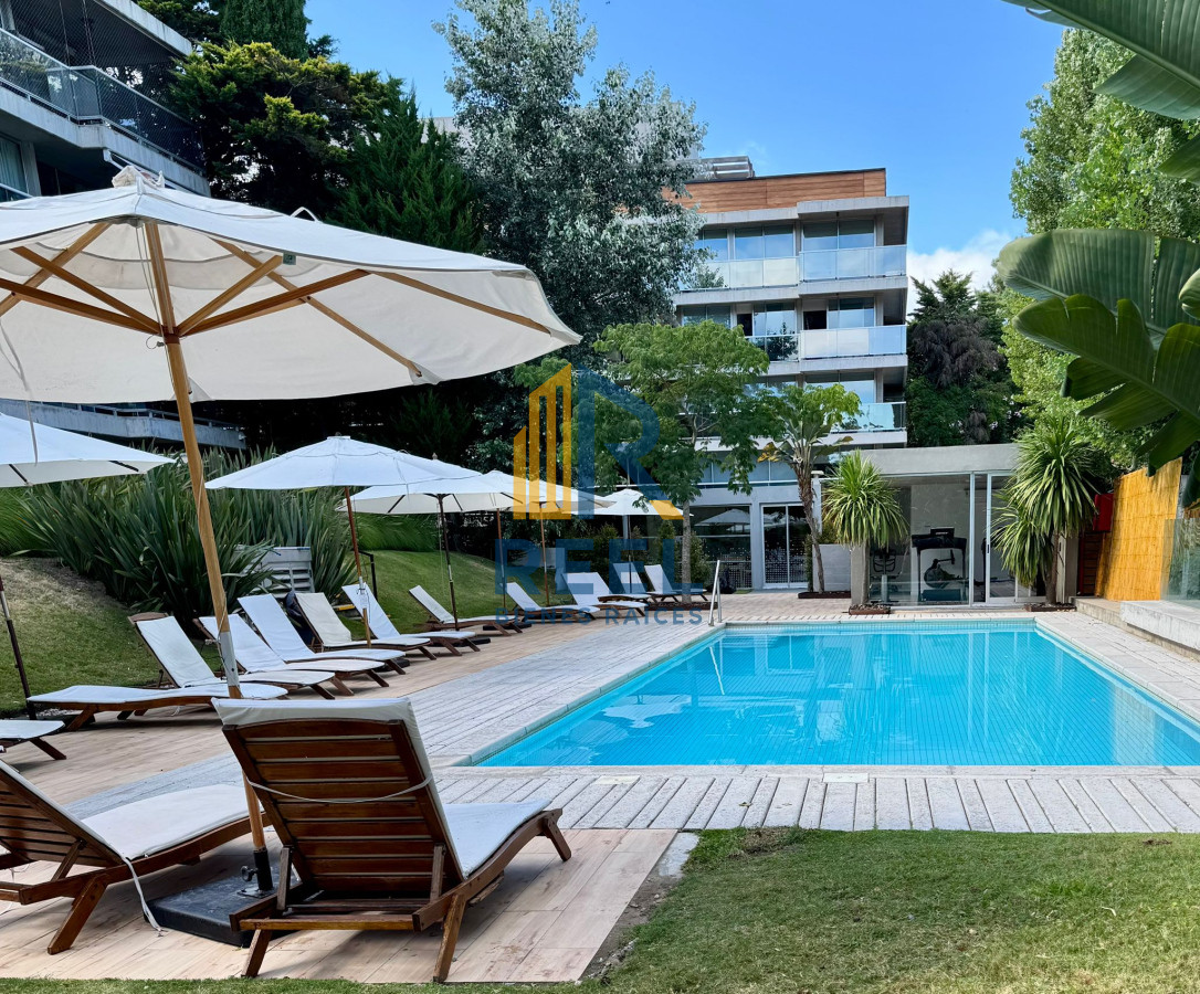 Apartamento ID.44 - Apartamento moderno 1  dormitorio a estrenar con terraza cochera y piscina en Playa Mansa 