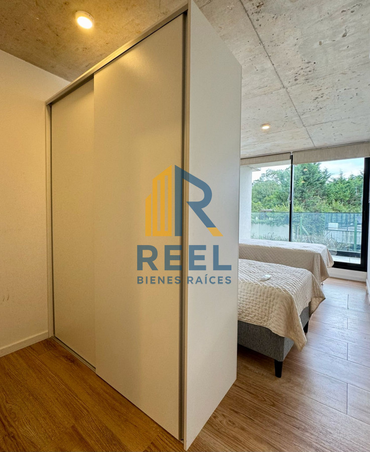Apartamento ID.46 - Apartamento de 2 dormitorios con parrillero y gran terraza a estrenar primera linea Playa Mansa