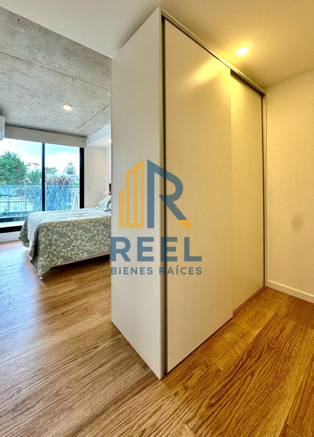 Apartamento ID.46 - Apartamento de 2 dormitorios con parrillero y gran terraza a estrenar primera linea Playa Mansa