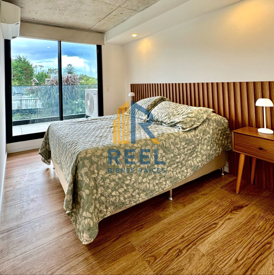 Apartamento ID.46 - Apartamento de 2 dormitorios con parrillero y gran terraza a estrenar primera linea Playa Mansa