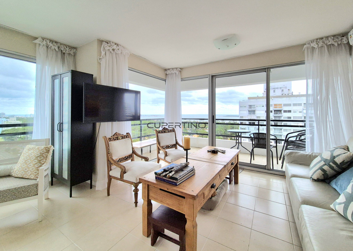 Apartamento ID.107 - Oportunidad apartamento moderno piso alto 3 dormitorios 2 baños terraza con vista al mar garage venta Punta del Este Jardines del Country