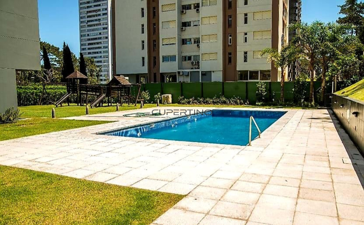 Apartamento ID.107 - Oportunidad apartamento moderno piso alto 3 dormitorios 2 baños terraza con vista al mar garage venta Punta del Este Jardines del Country
