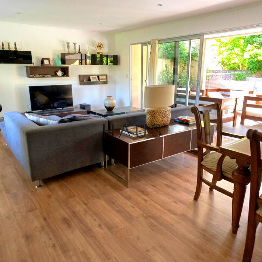 Casa ID.977 - Casa moderna de 3 dormitorios estilo minimalista cercana al mar Playa Mansa Punta del Este