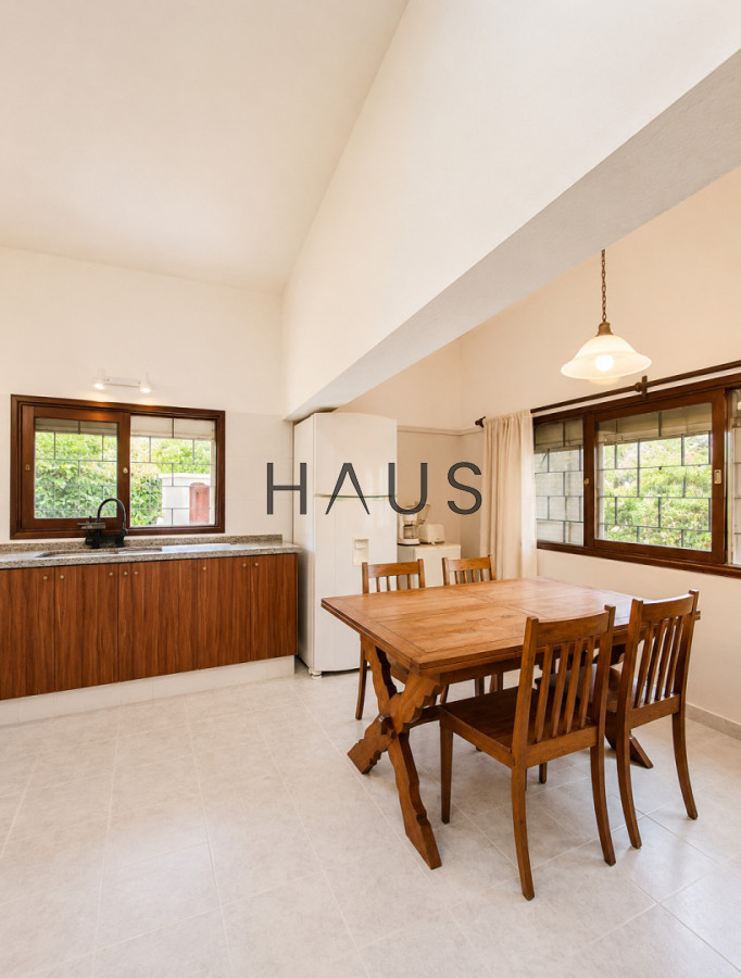 Casa ID.976 - Casa 5 dormitorios + dependencia a 150mts del mar Playa Masa