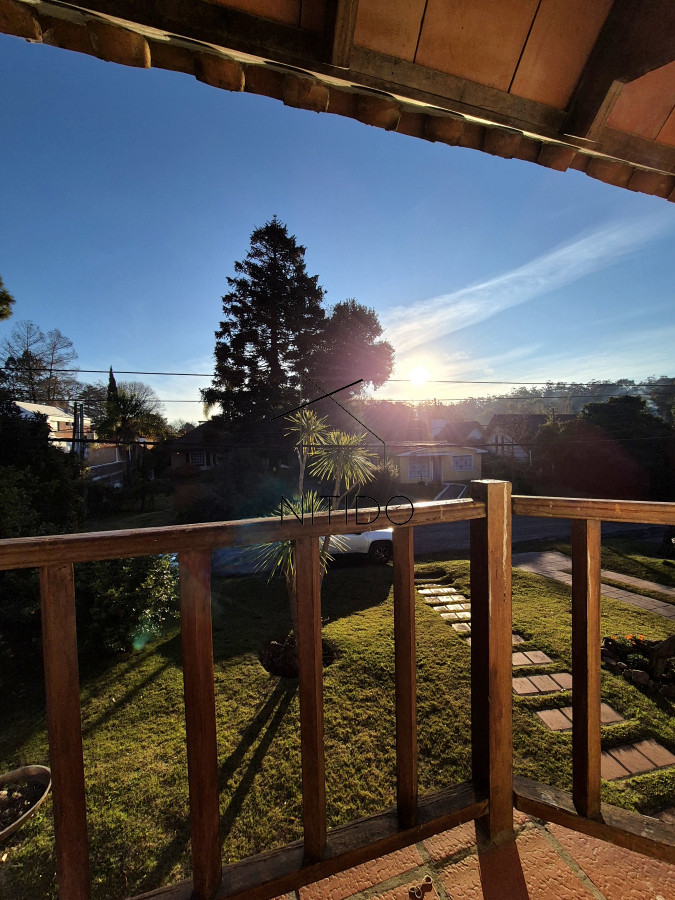 Casa ID.206 - Casa de 3 dormitorios mas dependencia completa barbacoa piscina Pinares Punta del Este