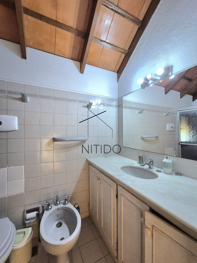 Casa ID.206 - Casa de 3 dormitorios mas dependencia completa barbacoa piscina Pinares Punta del Este