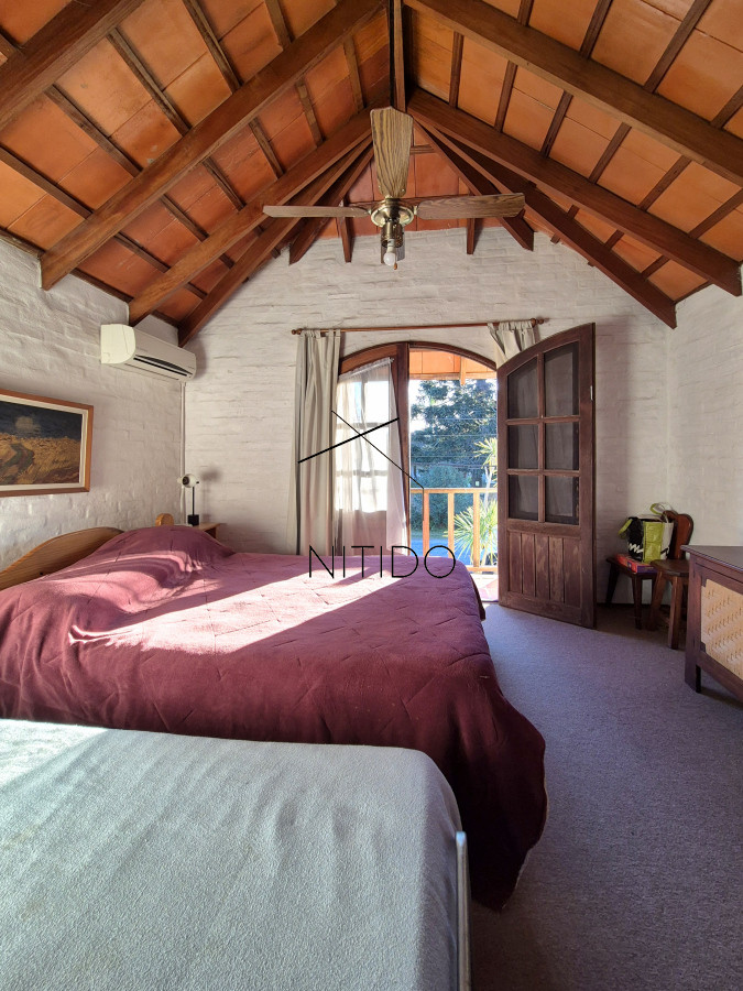 Casa ID.206 - Casa de 3 dormitorios mas dependencia completa barbacoa piscina Pinares Punta del Este