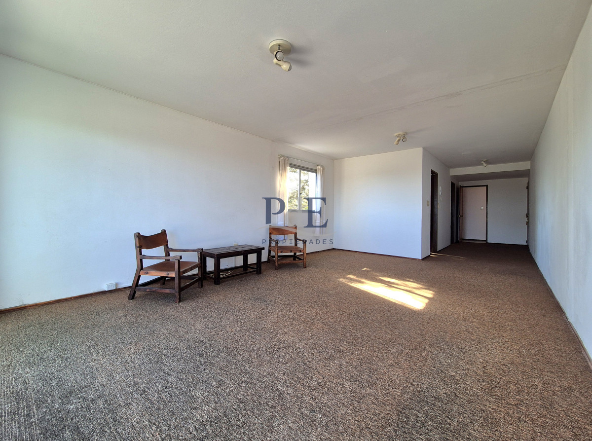 Apartamento de 3 dormitorios primera línea con vista al mar Playa Mansa - Punta del Este - Imagen 10