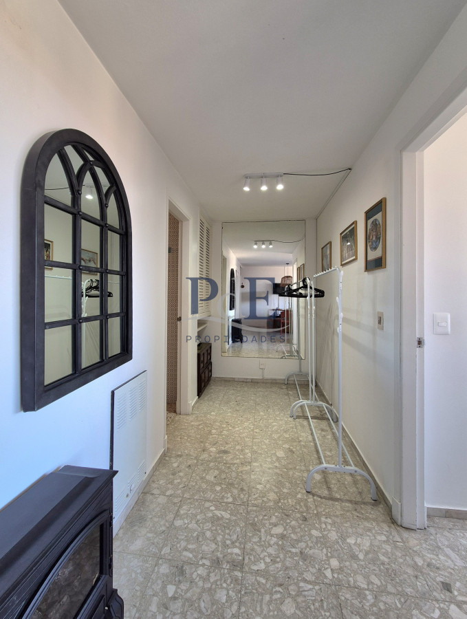 Península, apartamento con vista parcial al mar 1 dormitorio y medio con garaje. - Imagen 8