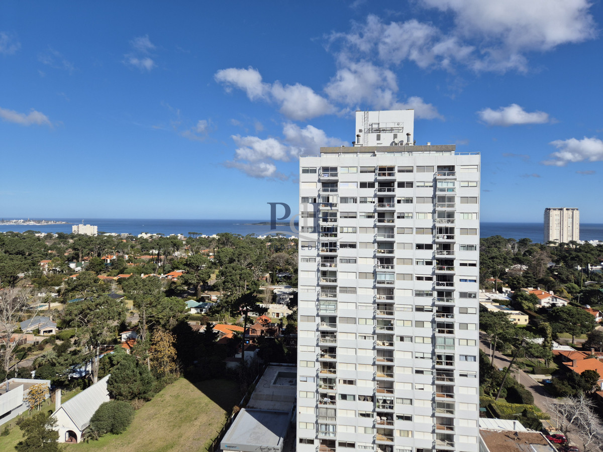 Piso Alto con Vista al Mar, 3 Dormitorios y Garaje. Zona Roosevelt. - Imagen 6