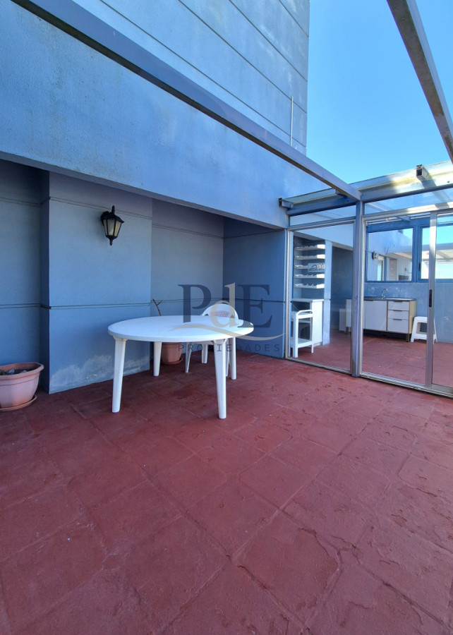 Oportunidad 3 dormitorios + servicio y gran terraza con parrillero propio en Playa Brava Punta del Este  - Imagen 13