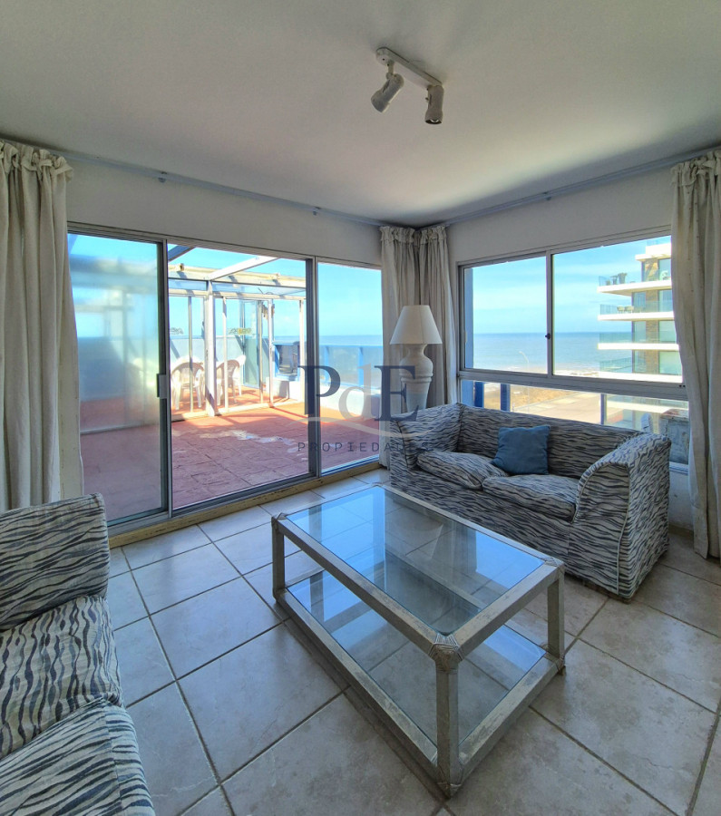 Oportunidad 3 dormitorios + servicio y gran terraza con parrillero propio en Playa Brava Punta del Este  - Imagen 7