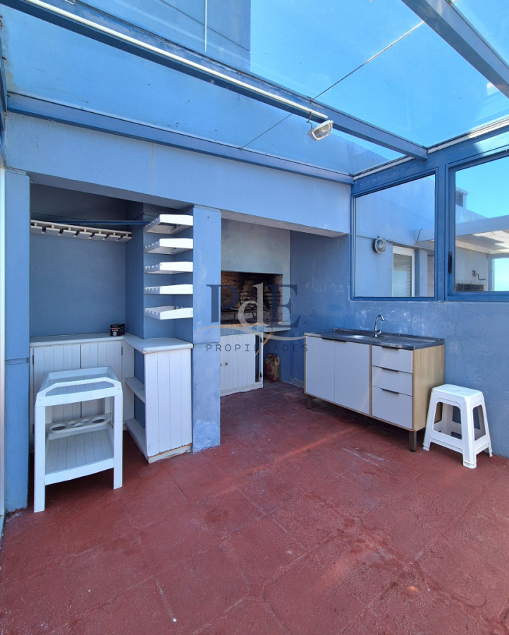 Oportunidad 3 dormitorios + servicio y gran terraza con parrillero propio en Playa Brava Punta del Este  - Imagen 16