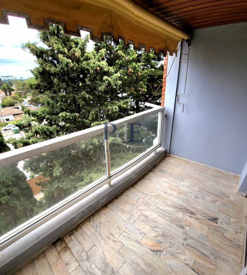 Oportunidad Penthouse 3 dormitorios con parrillero, cochera en Playa Mansa - Imagen 9