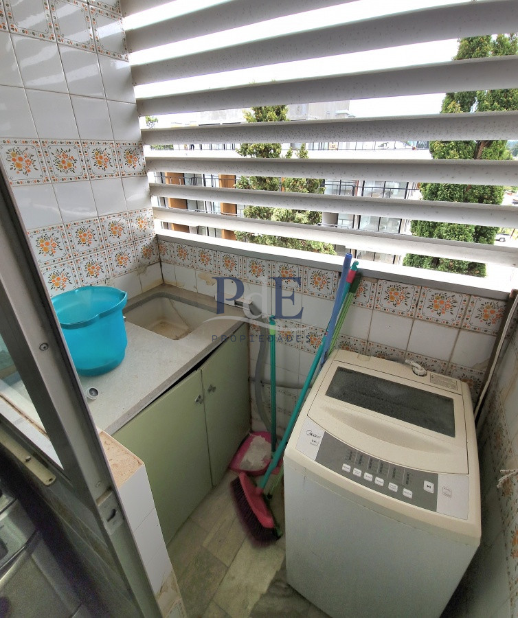 Oportunidad Penthouse 3 dormitorios con parrillero, cochera en Playa Mansa - Imagen 11