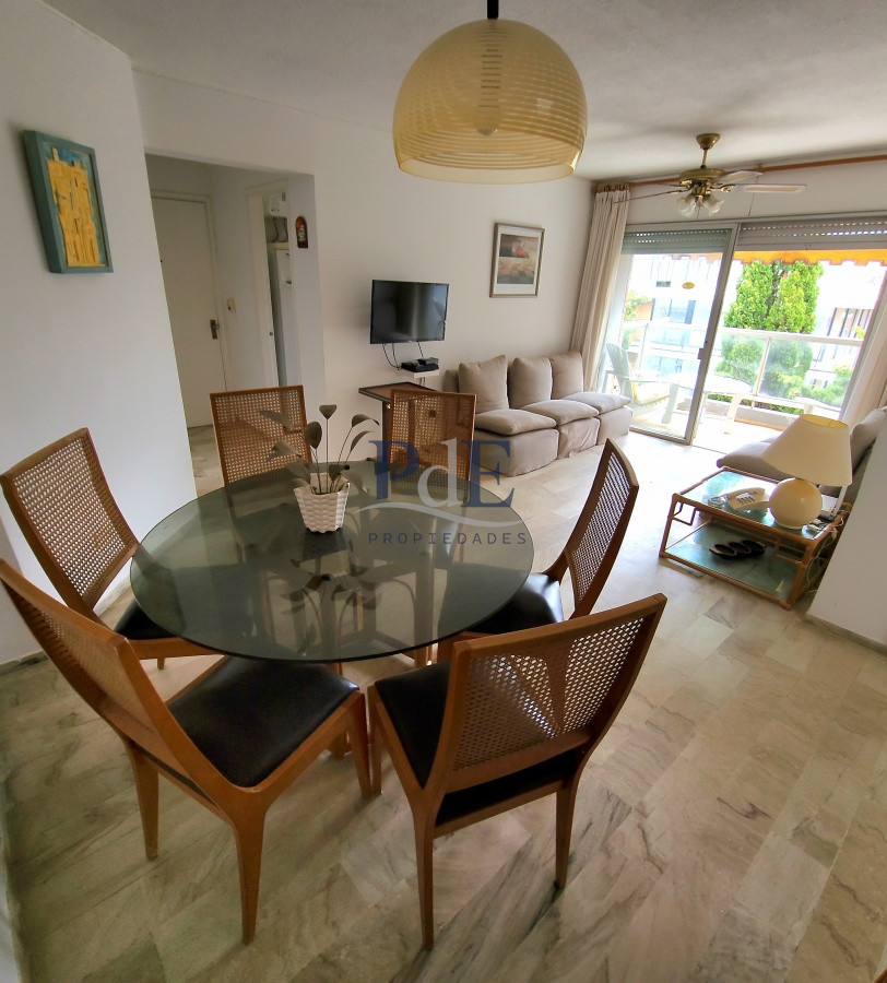 Oportunidad Penthouse 3 dormitorios con parrillero, cochera en Playa Mansa - Imagen 1