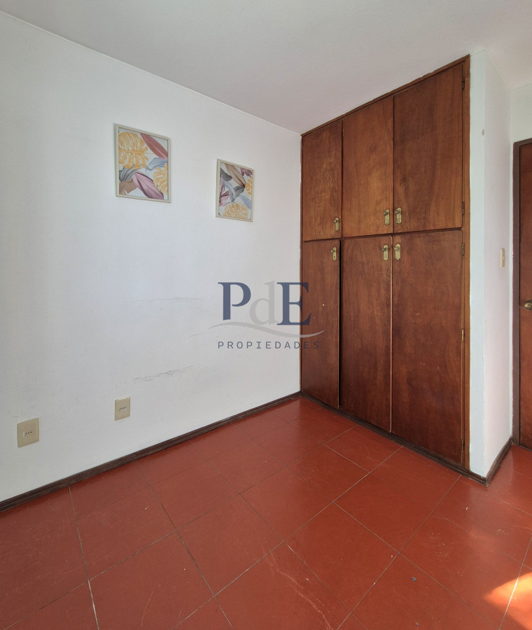 Apartamento de 3 dormitorios primera línea con vista al mar Playa Mansa - Punta del Este - Imagen 18