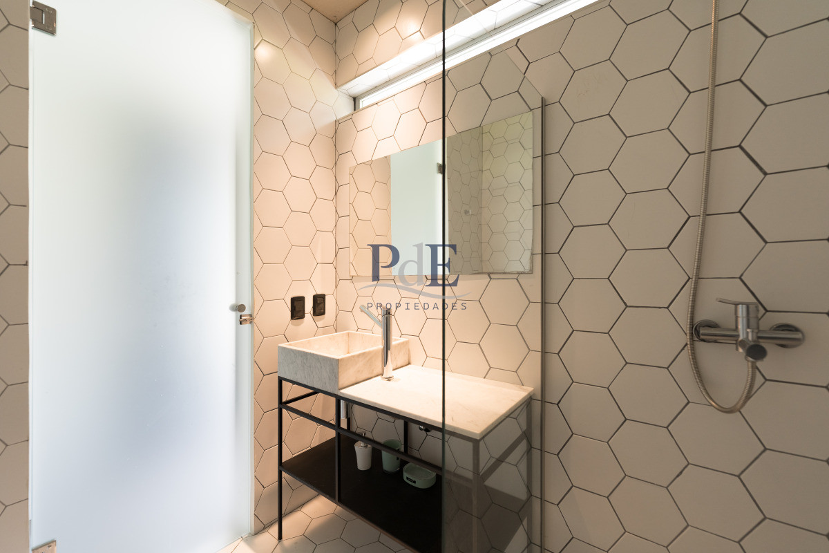 Planta de Categoría apartamento 3 dorm moderno con parrillero en Playa Mansa Punta del Este - Imagen 19