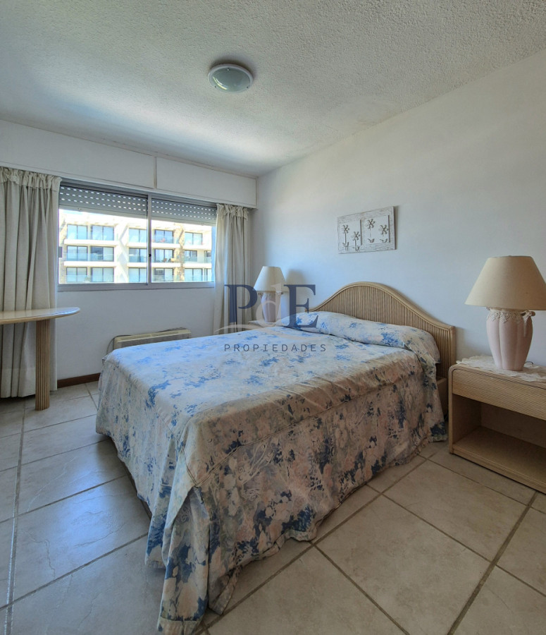 Oportunidad 3 dormitorios + servicio y gran terraza con parrillero propio en Playa Brava Punta del Este  - Imagen 27