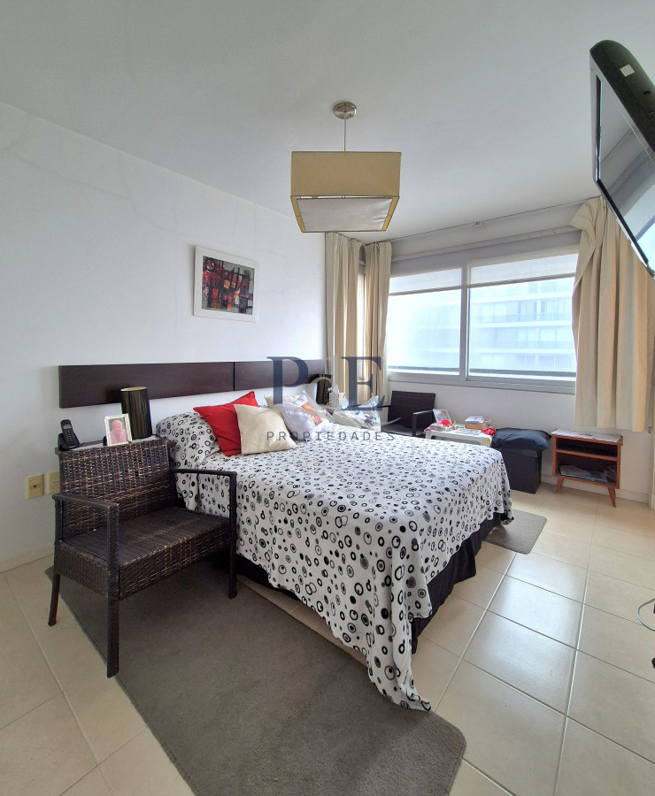 Piso Alto con Vista al Mar, 3 Dormitorios y Garaje. Zona Roosevelt. - Imagen 14