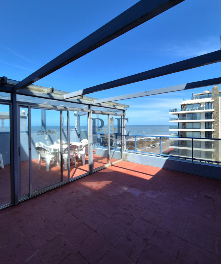 Oportunidad 3 dormitorios + servicio y gran terraza con parrillero propio en Playa Brava Punta del Este  - Imagen 18