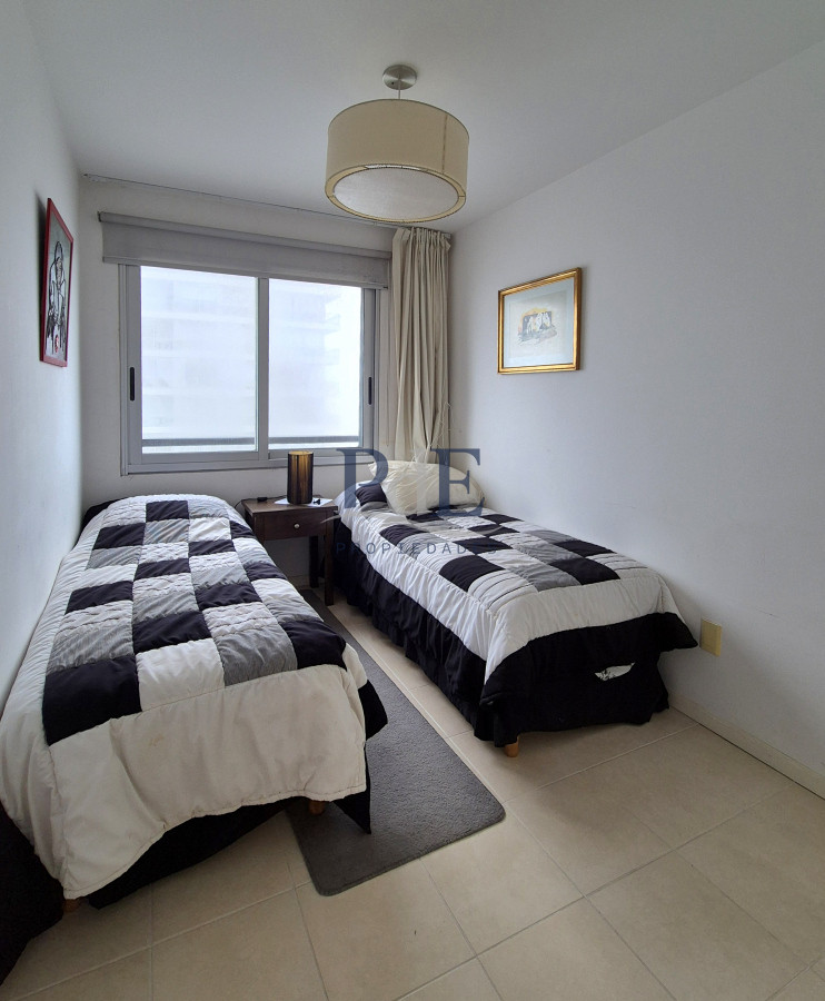 Piso Alto con Vista al Mar, 3 Dormitorios y Garaje. Zona Roosevelt. - Imagen 16