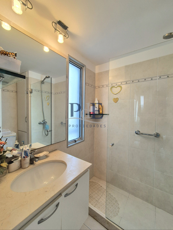 Piso Alto con Vista al Mar, 3 Dormitorios y Garaje. Zona Roosevelt. - Imagen 15