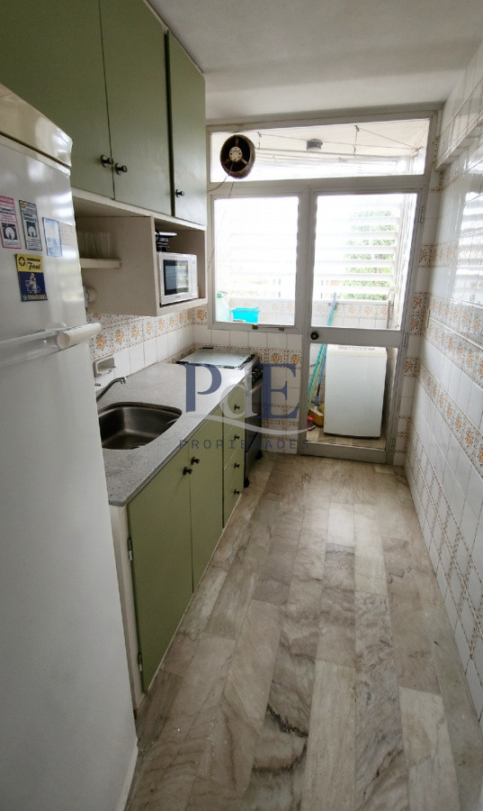 Oportunidad Penthouse 3 dormitorios con parrillero, cochera en Playa Mansa - Imagen 10