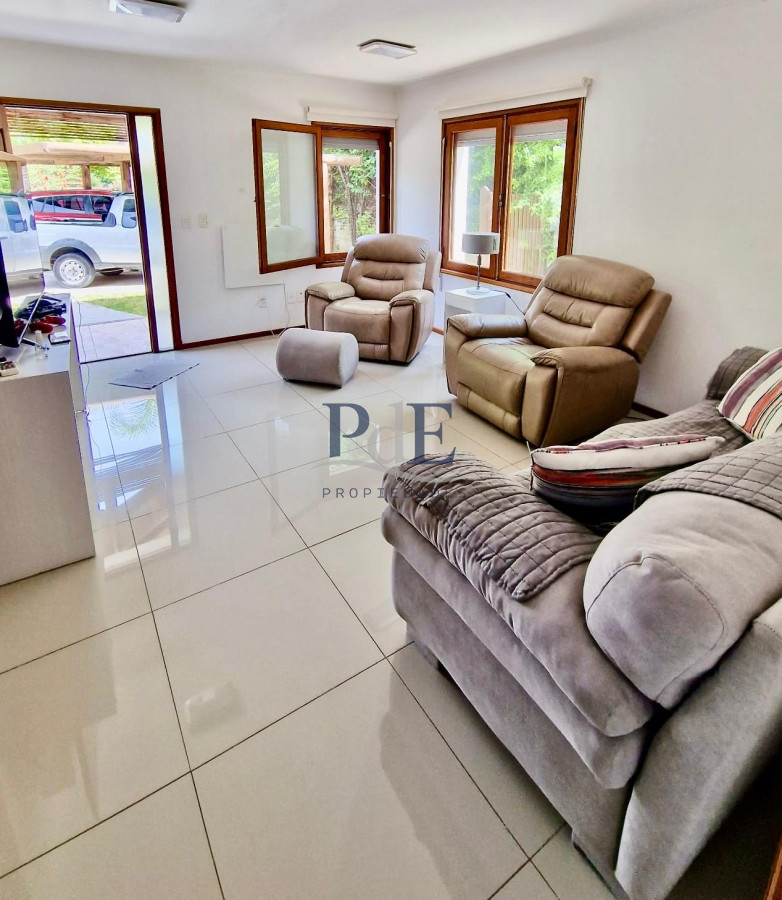 Casa en venta de 3 dormitorios moderna con loza radiante, excelente calidad. - Imagen 4