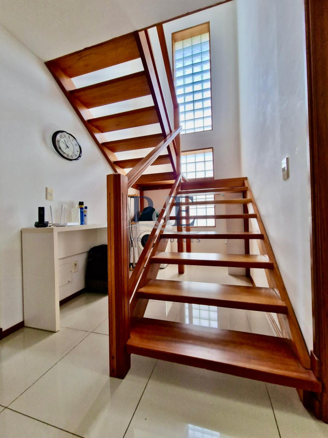Casa en venta de 3 dormitorios moderna con loza radiante, excelente calidad. - Imagen 13