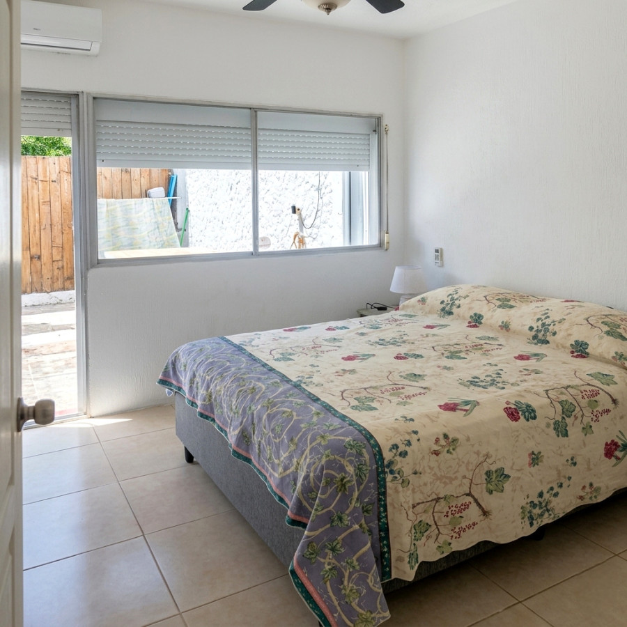 Apartamento ID.21098757 - Apartamento de 2 dormitorios, patio con barbacoa y cochera techada en Punta del Este