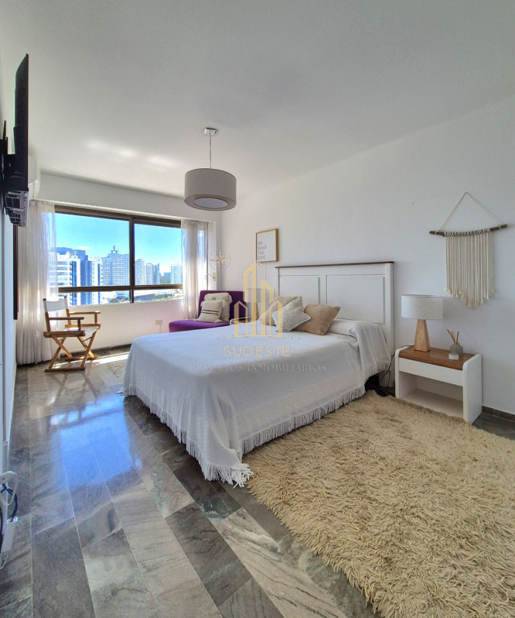 Apartamento ID.96 - Apartamento 3 dormitorios terraza garage con vista al mar Punta del Este
